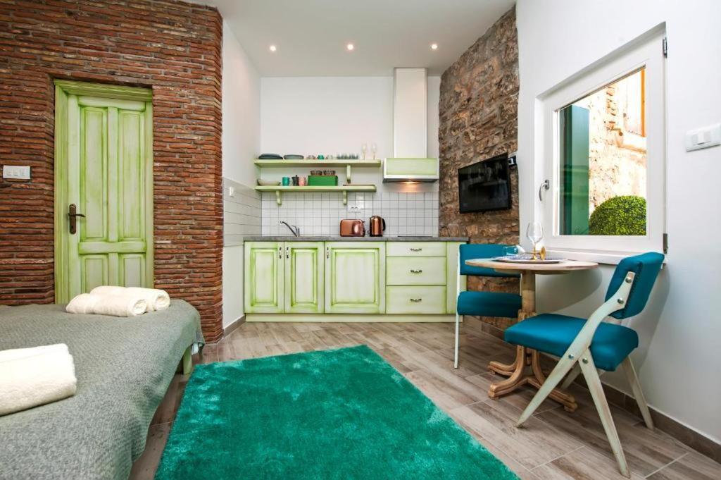 Studio Verde โรวีน ภายนอก รูปภาพ